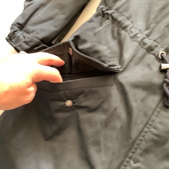 Banana Republic Water Resistant Black Hooded Parka Coat size XS Sherpa lining - Picture 12 of 13